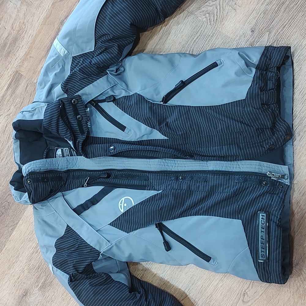 The North Face Steep Tech 550 Good Down Womens S/P Winter Jacket